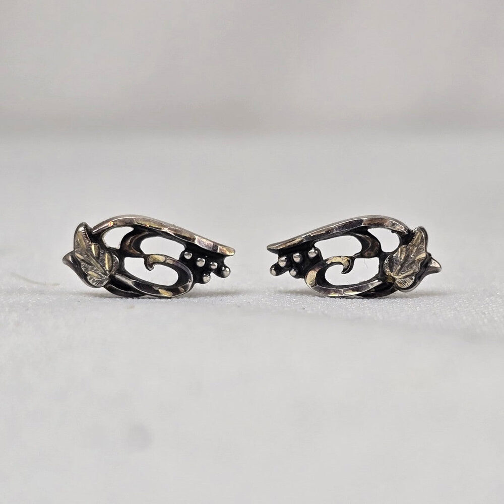 925 Sterling Silver Floral Stud Earrings